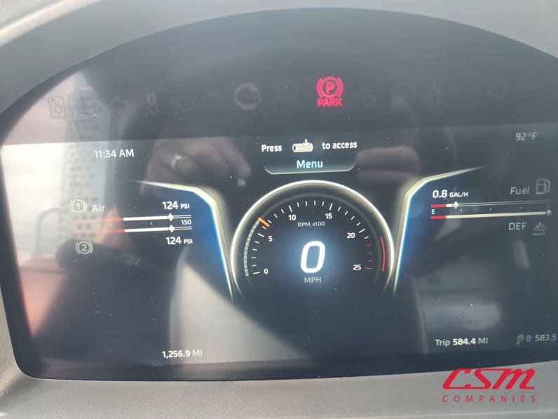 Mileage for this 2027 Kenworth T880 (Stock number: VJ243553)