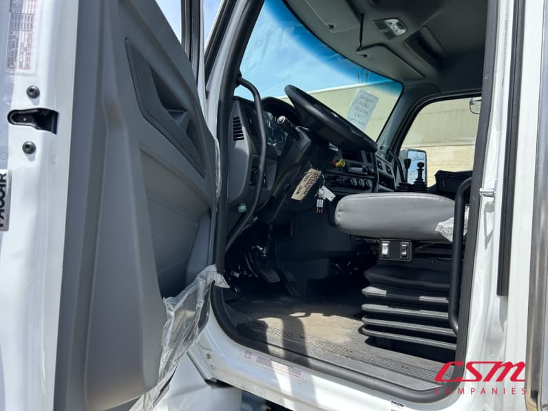 Drivers side door open for this 2025 Kenworth T480 (Stock number: SM177623)