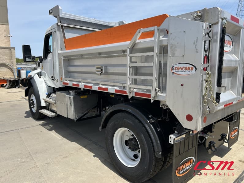Exterior rear driver side for this 2025 Kenworth T480 (Stock number: SM177623)