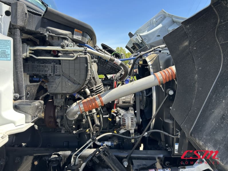 Passenger side engine for this 2025 Kenworth T480 (Stock number: SM177621)