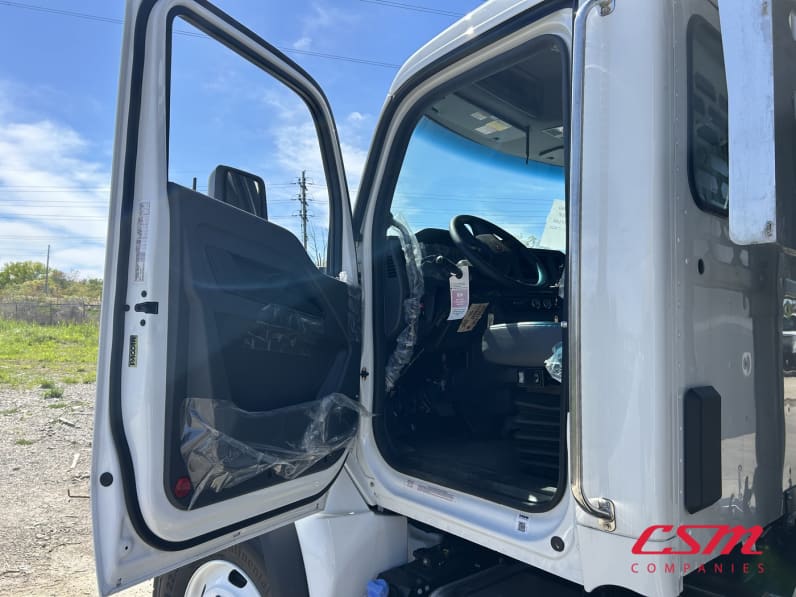Drivers side door open for this 2025 Kenworth T480 (Stock number: SM177620)