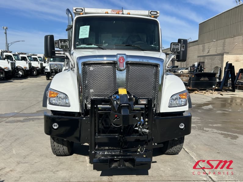 Exterior full front view for this 2026 Kenworth T280 (Stock number: TM229051)