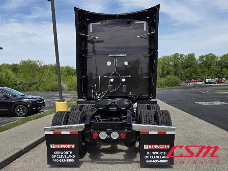 Exterior full rear view for this 2025 Kenworth T680 (Stock number: SJ131674)