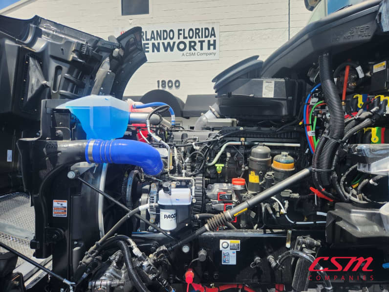 Drivers side engine for this 2027 Kenworth T880 (Stock number: VJ243554)