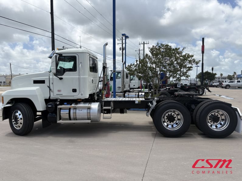Exterior full driver side for this 2027 Mack Pinnacle PI64 (Stock number: VM021597)