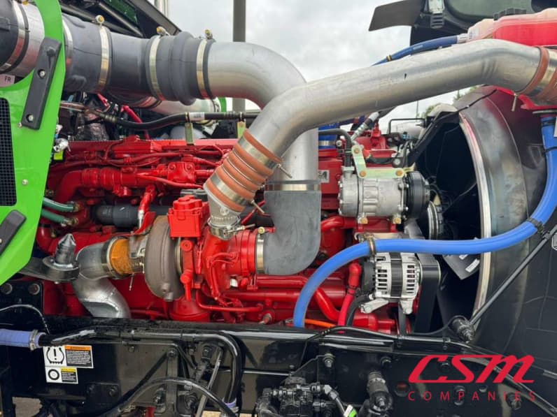 Drivers side engine for this 2027 Kenworth W900L (Stock number: VR249789)
