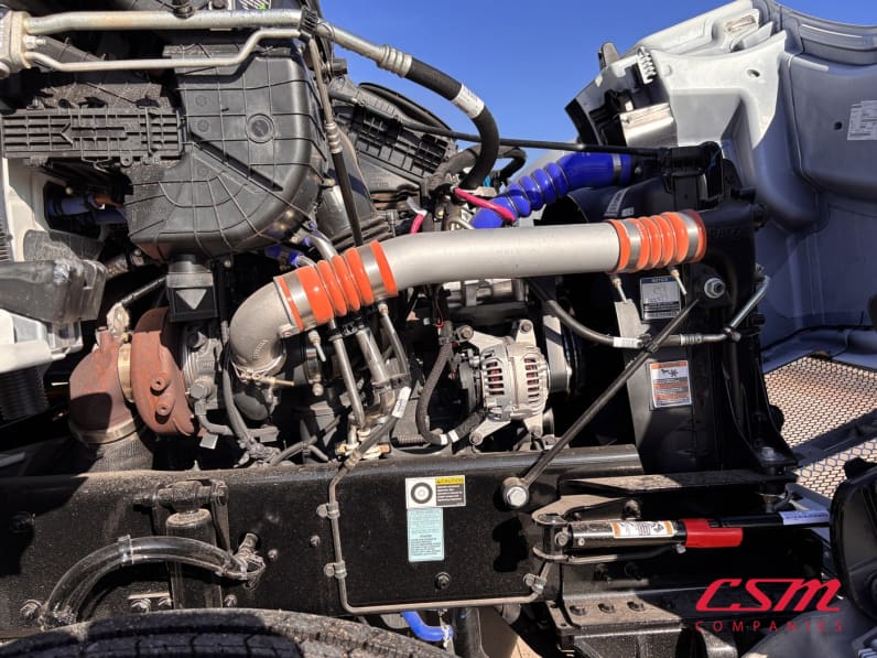 Passenger side engine for this 2027 Kenworth T480 (Stock number: VJ239775)