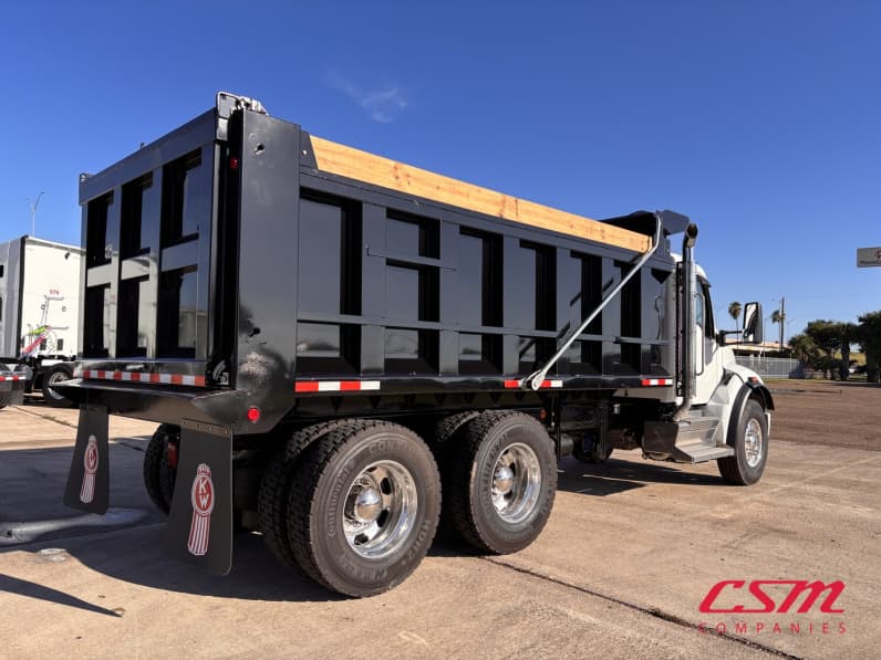 Exterior rear passenger side for this 2027 Kenworth T480 (Stock number: VJ239775)