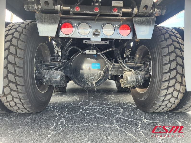 Center rear frame for this 2026 Kenworth T880 (Stock number: TJ230001)