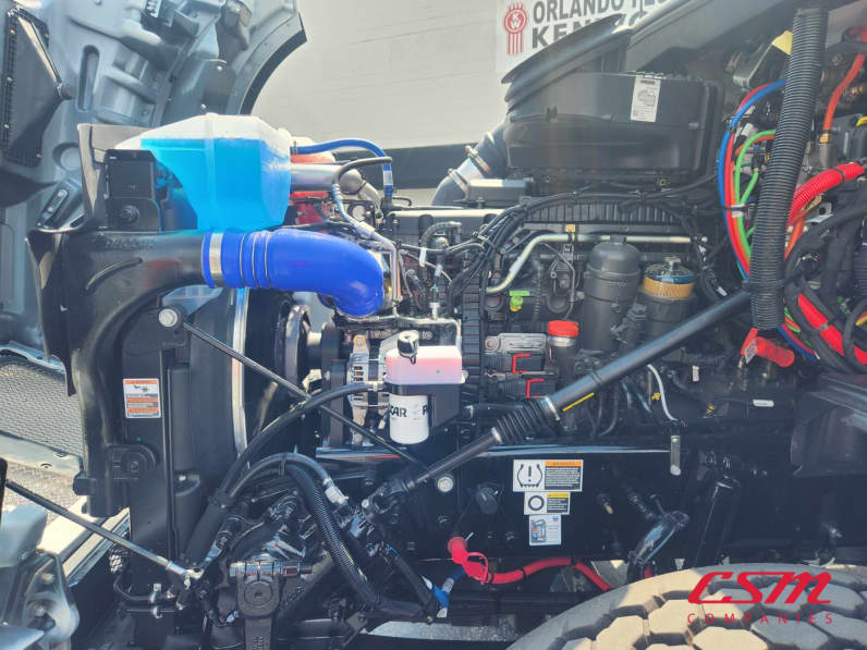 Drivers side engine for this 2027 Kenworth T880 (Stock number: VJ250579)
