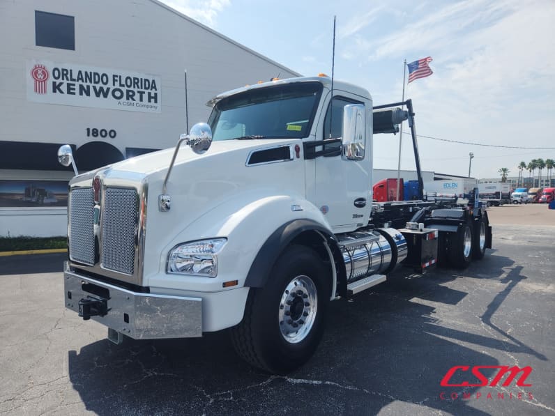 Exterior front drivers side for this 2027 Kenworth T880 (Stock number: VJ250579)