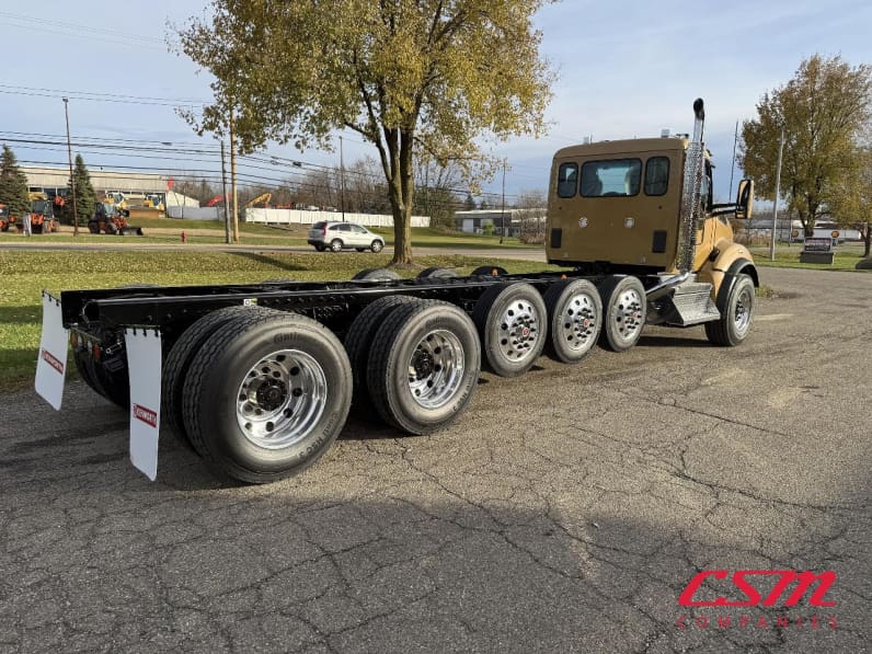 Exterior rear passenger side for this 2026 Kenworth T880 (Stock number: TJ229161)