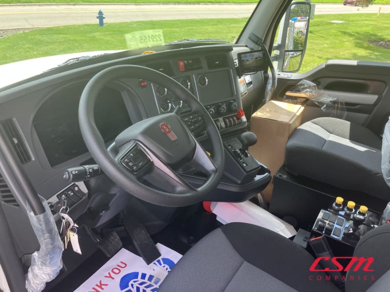 TJ229155-2026-Kenworth-T880