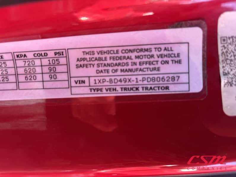 VIN tag for this 2023 Peterbilt 579 (Stock number: UPD806287)