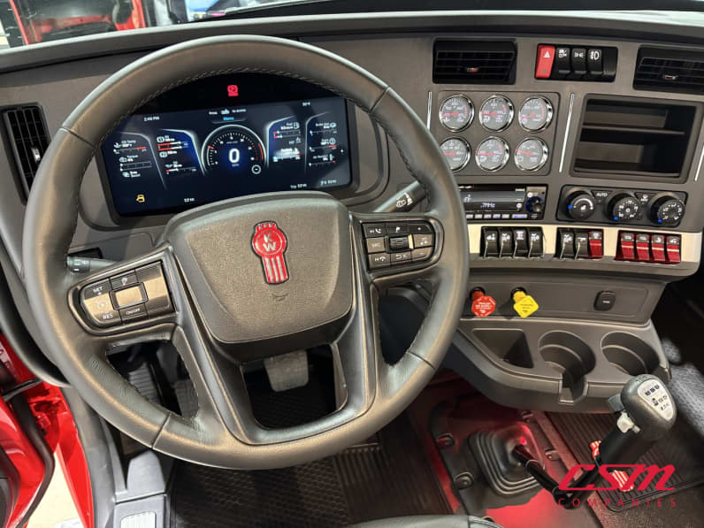 Interior dash for this 2027 Kenworth W990 (Stock number: VJ275510)