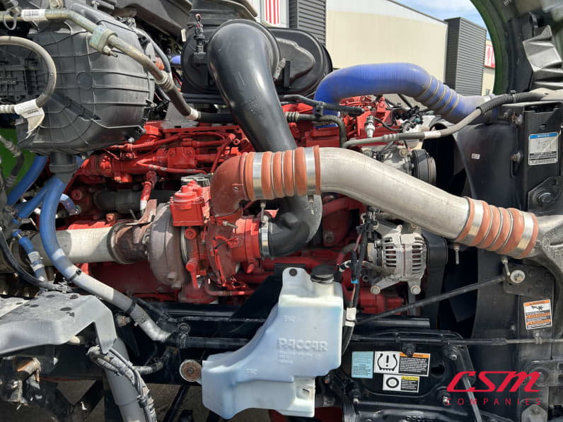 Passenger side engine for this 2023 Kenworth T680 (Stock number: UPJ217559)