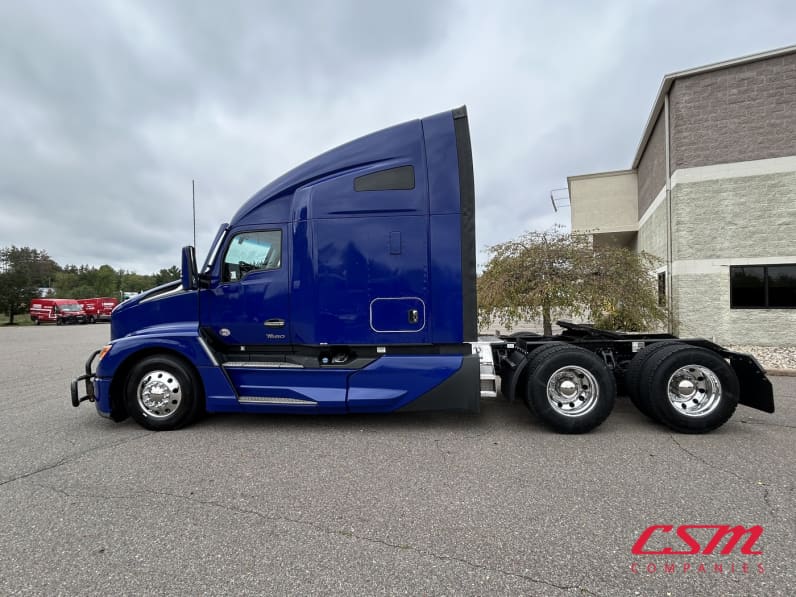 Exterior full driver side for this 2023 Kenworth T680 (Stock number: UPJ216825)