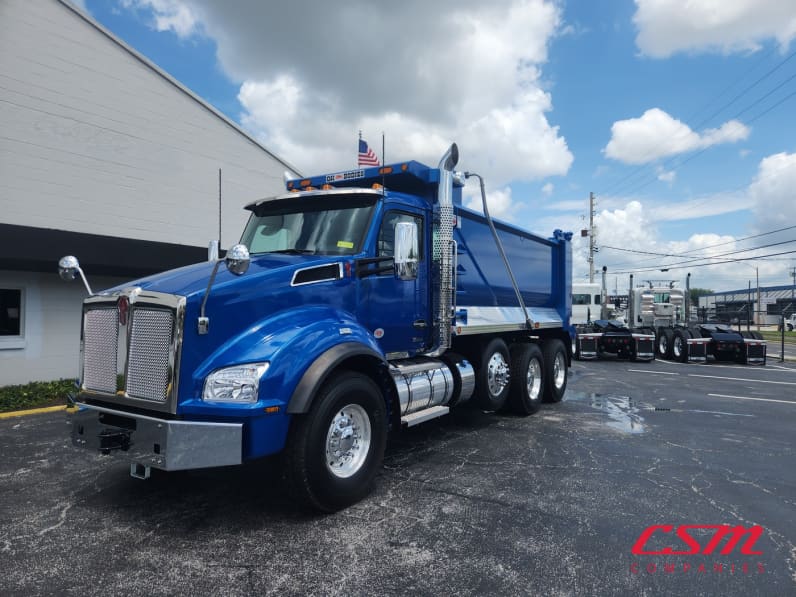 Exterior front drivers side for this 2027 Kenworth T880 (Stock number: VJ243581)