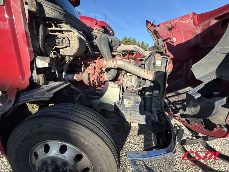 Passenger side engine for this 2023 Peterbilt 579 (Stock number: UPD806296)