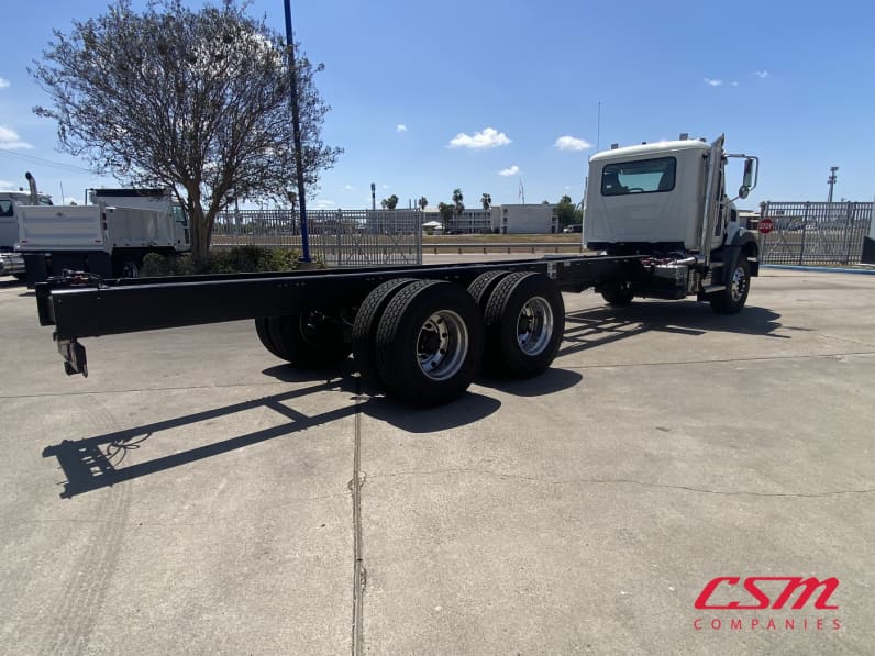 Exterior rear passenger side for this 2027 Mack Granite GR64 (Stock number: VM058448)