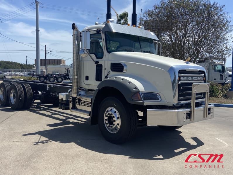 Exterior front passenger side for this 2027 Mack Granite GR64 (Stock number: VM058448)