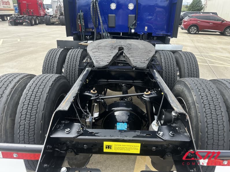 Center rear frame for this 2023 Kenworth T680 (Stock number: UPJ217006)
