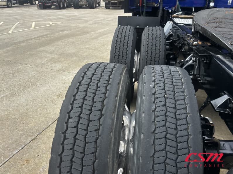 Driver side rear frame and tire tread for this 2023 Kenworth T680 (Stock number: UPJ217006)