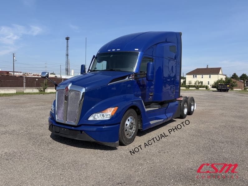 Exterior front drivers side for this 2023 Kenworth T680 (Stock number: UPJ216750)