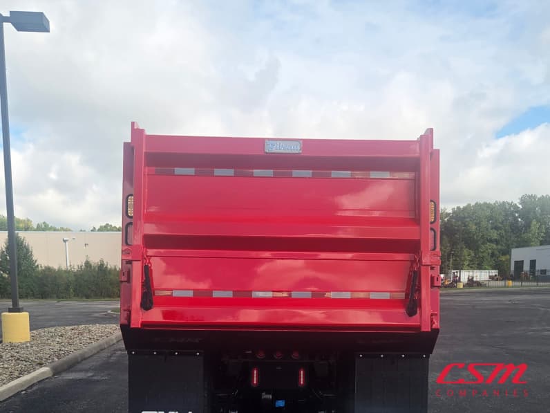 Exterior full rear view for this 2026 Kenworth T880S (Stock number: TJ229162)