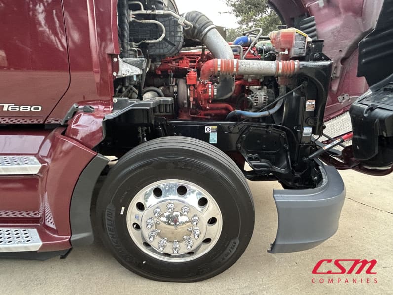 Passenger side engine for this 2022 Kenworth T680 (Stock number: UNJ471098)
