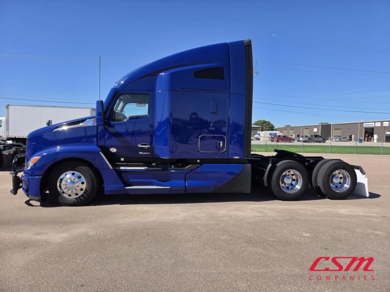 Exterior full driver side for this 2023 Kenworth T680 (Stock number: UPJ216993)