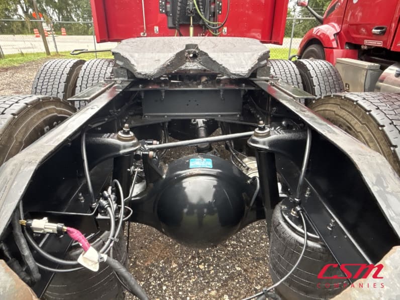 Center rear frame for this 2023 Peterbilt 579 (Stock number: UPD806298)