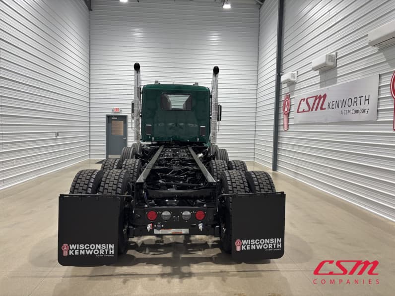 Exterior full rear view for this 2027 Kenworth T880 Short Hood (Stock number: VJ278277)