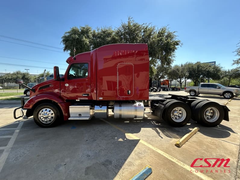 Exterior full driver side for this 2023 Peterbilt 579 (Stock number: UPD806284)