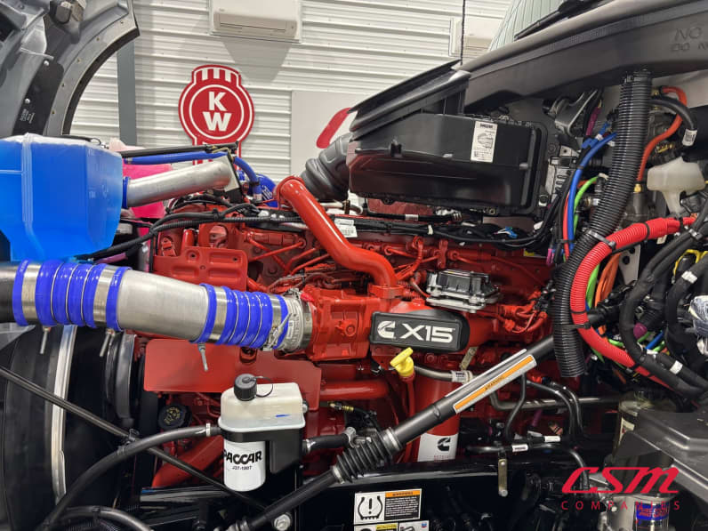Drivers side engine for this 2027 Kenworth T880 (Stock number: VJ275519)