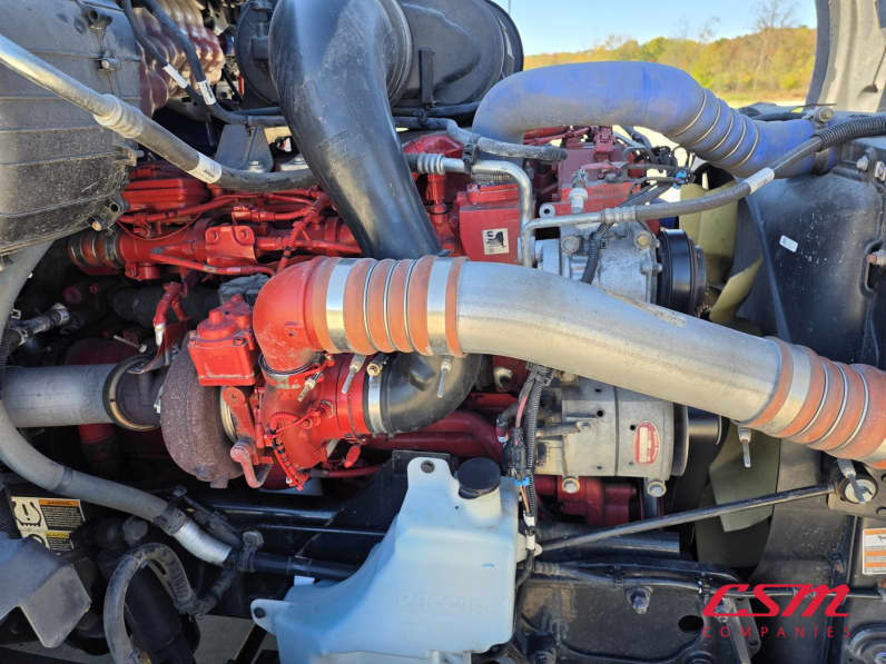 Passenger side engine for this 2023 Kenworth T680 (Stock number: UPJ216963)