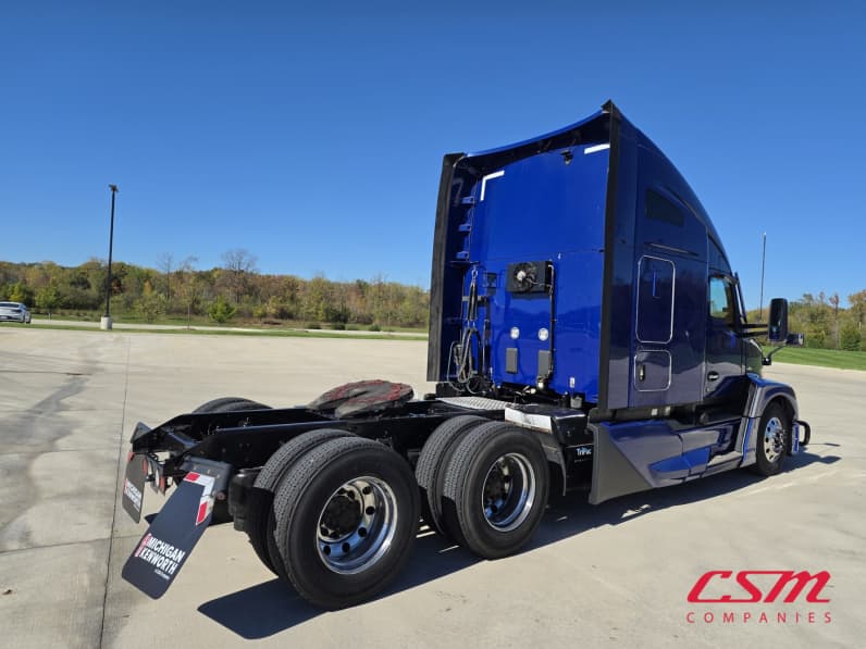 Exterior rear passenger side for this 2023 Kenworth T680 (Stock number: UPJ216963)