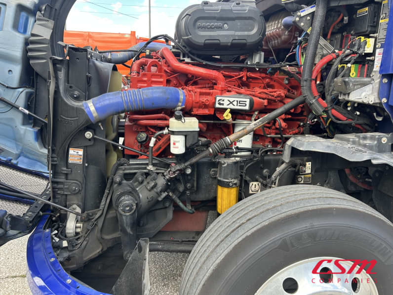 Drivers side engine for this 2023 Kenworth T680 (Stock number: UPJ216917)