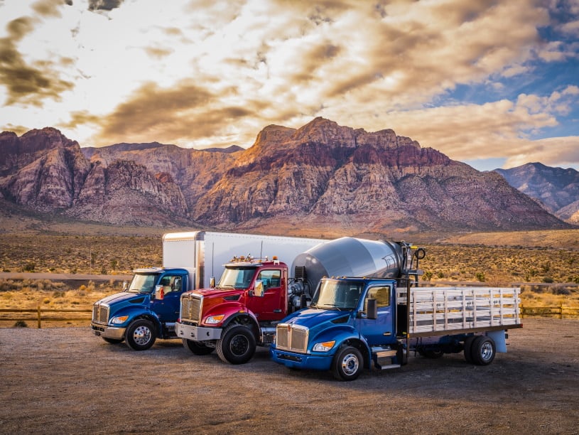 nmd-lineup2-from-left-t280-t480v-t180lr