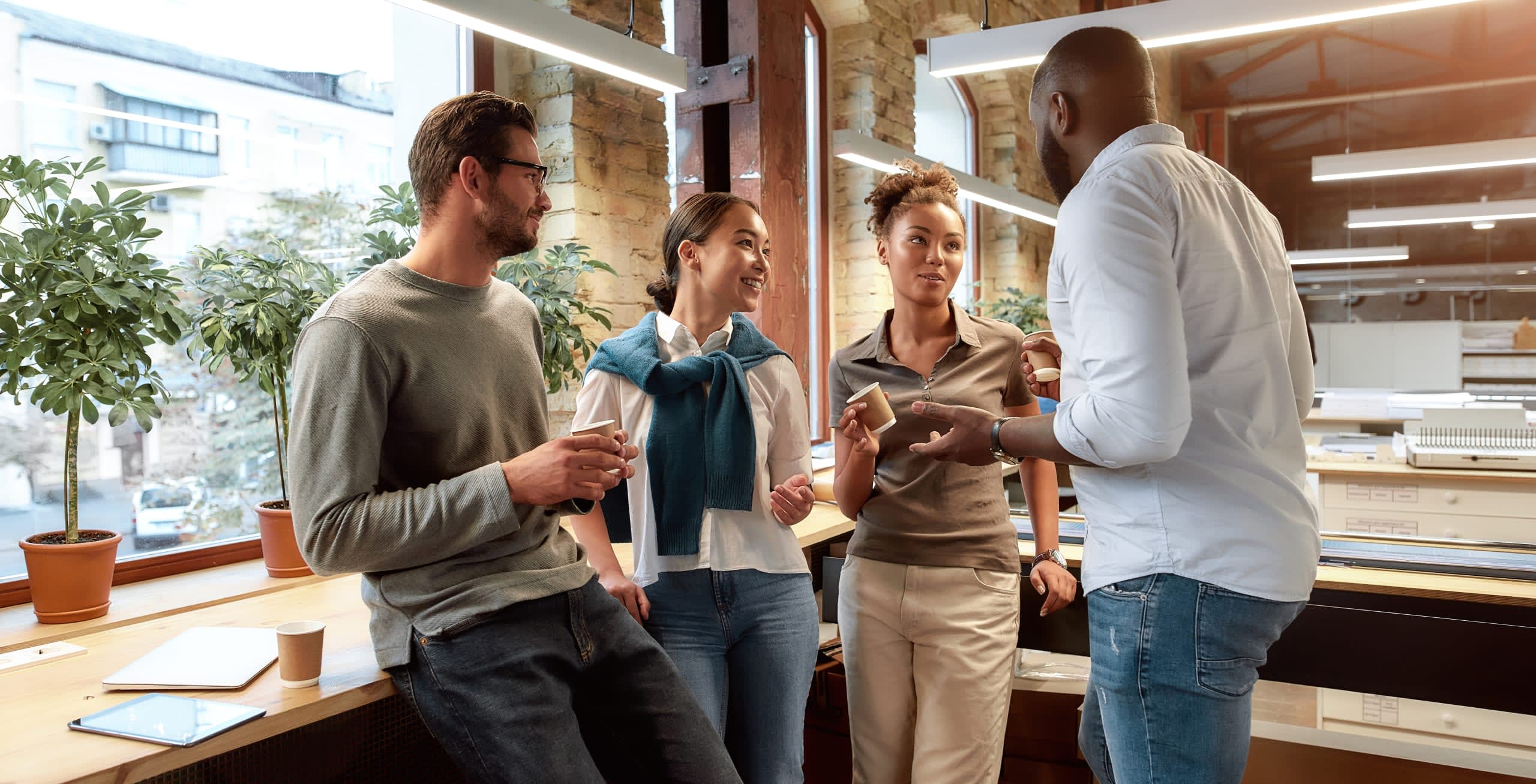 AdobeStock_309264736 Business Team meeting