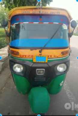 Bajaj RE