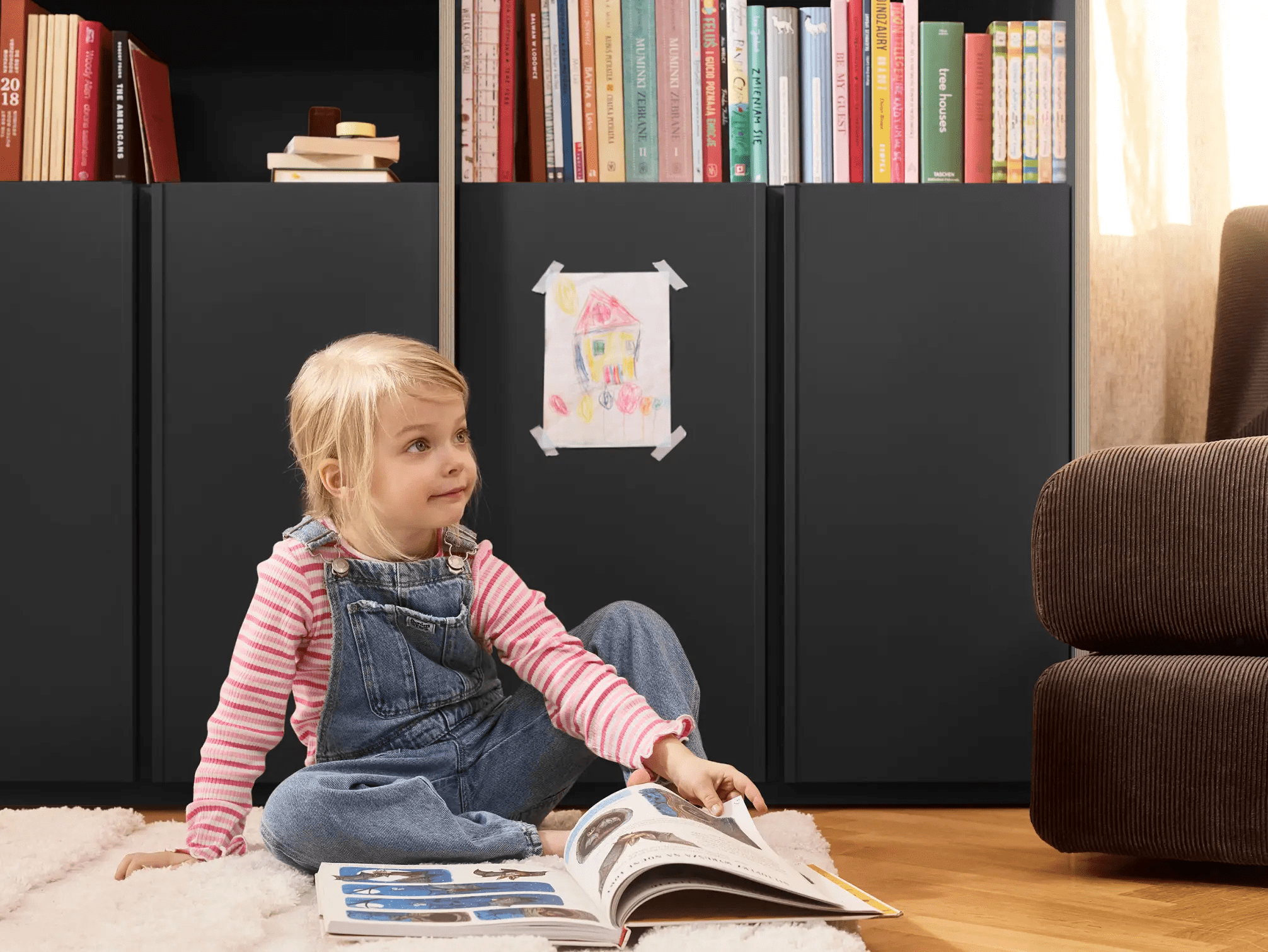 Boekenkast in Zwart met Externe Laden 3