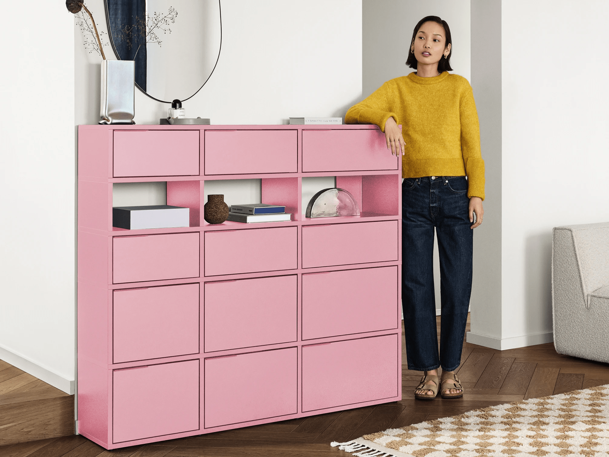 Commode en Reisinger Pink avec Panneaux Arriere et Pieds 1