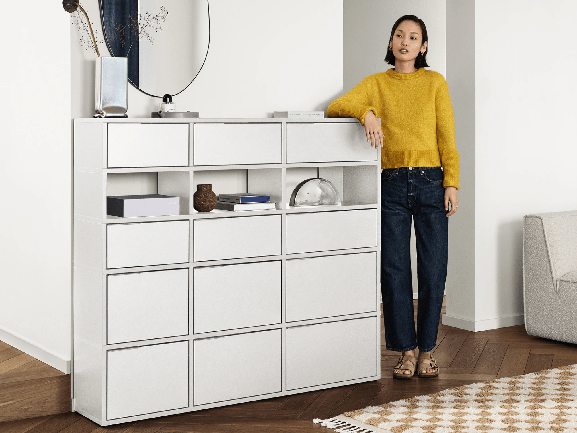 Chest Of Drawers in White with Legs 1