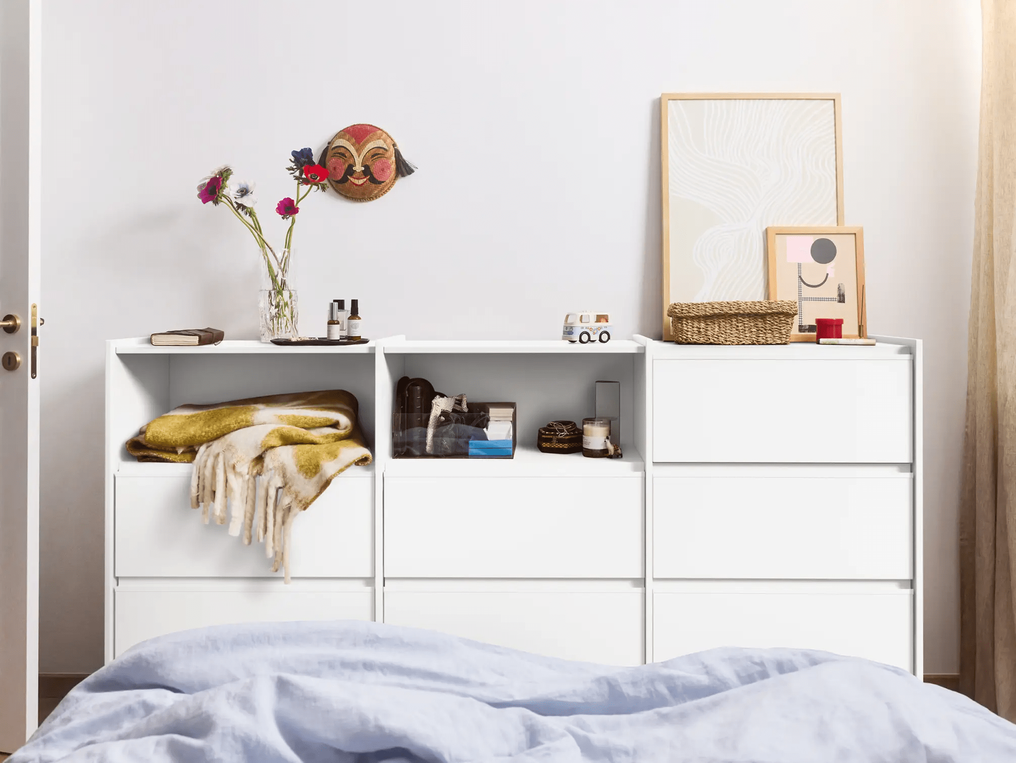 Commode en Blanc avec Tiroirs Externes 2