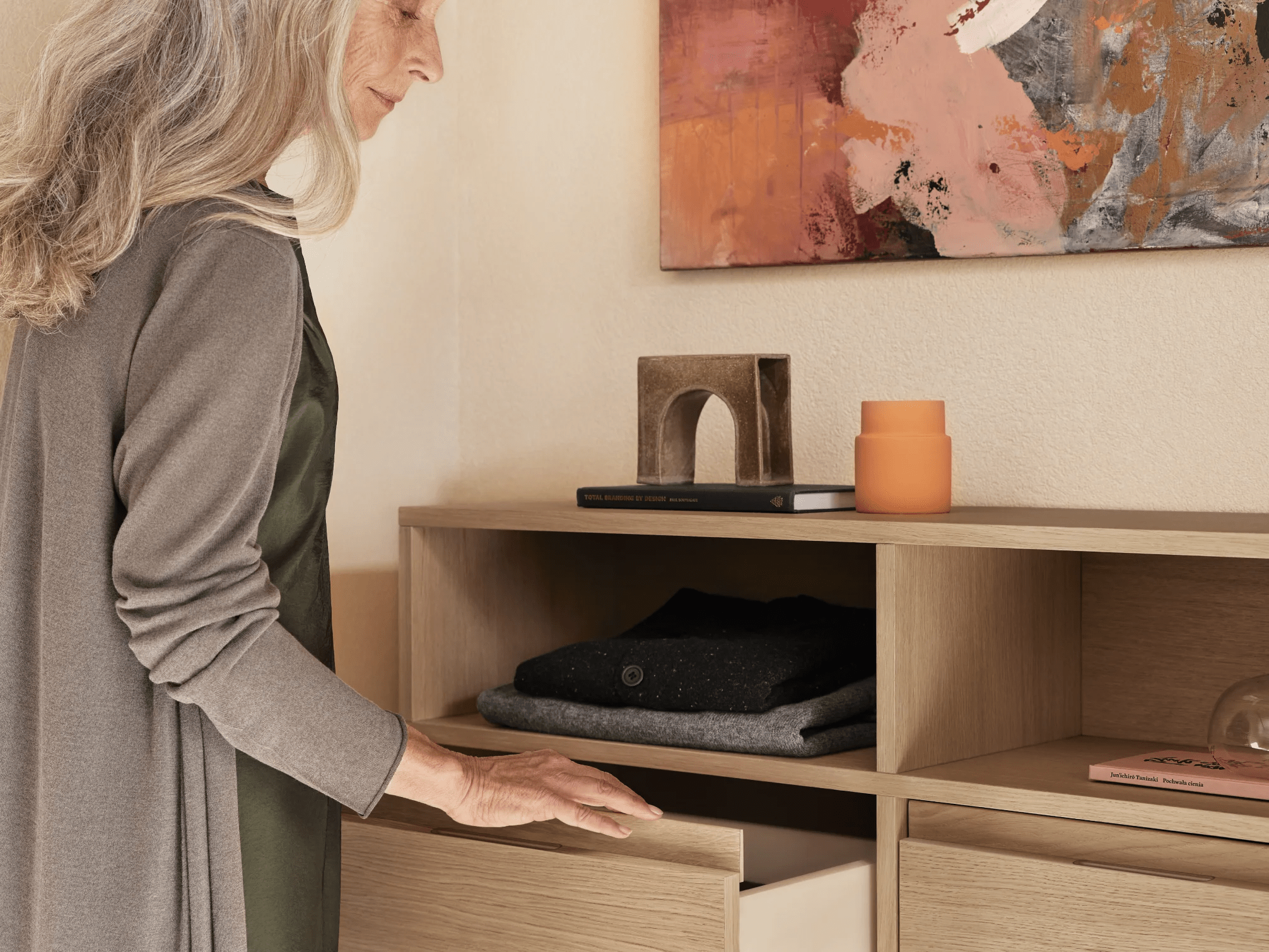 Chest Of Drawers in Oak with Doors and Backpanels 2