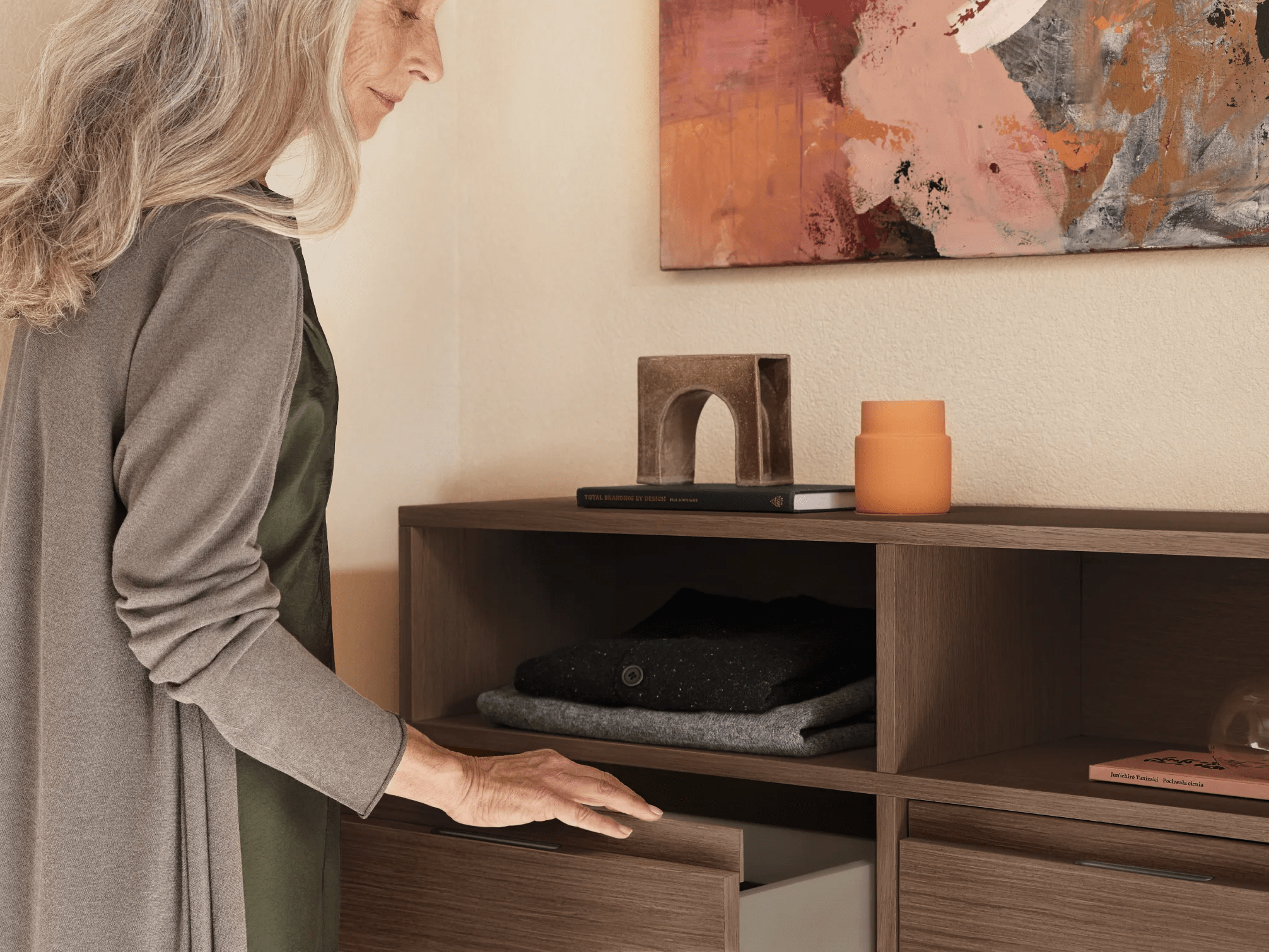 Chest Of Drawers in Walnut with Backpanels 2