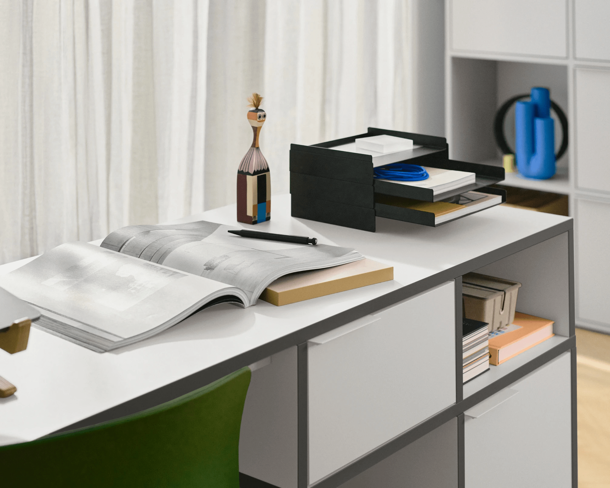 Desk in Grey with Drawers and Backpanels 3