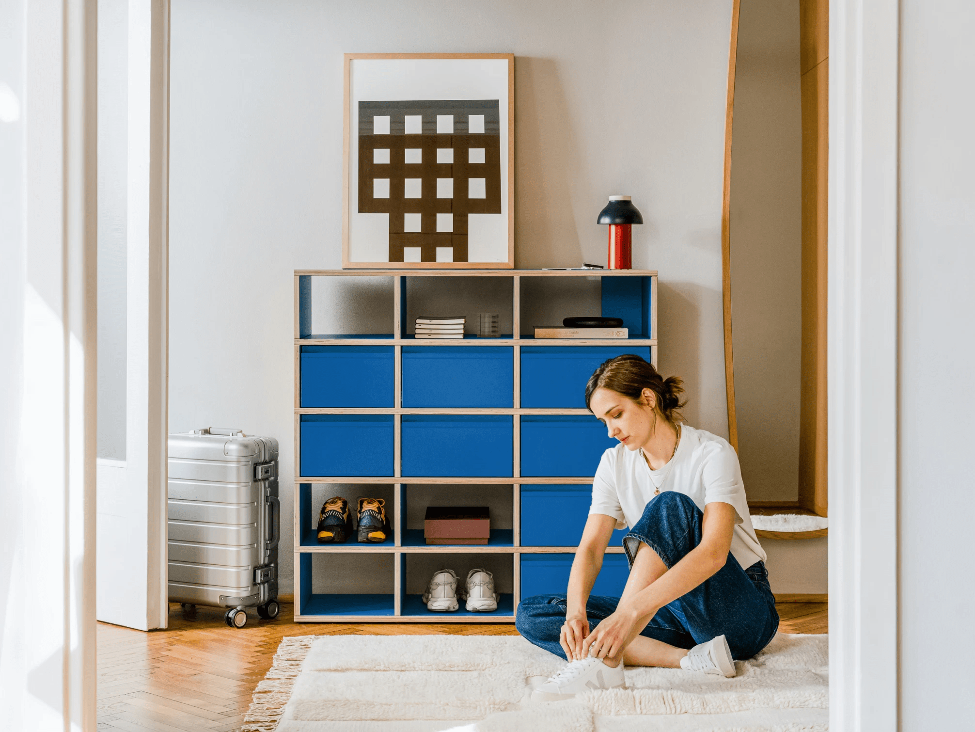 Shoe Rack in Blue with Doors and Drawers 1