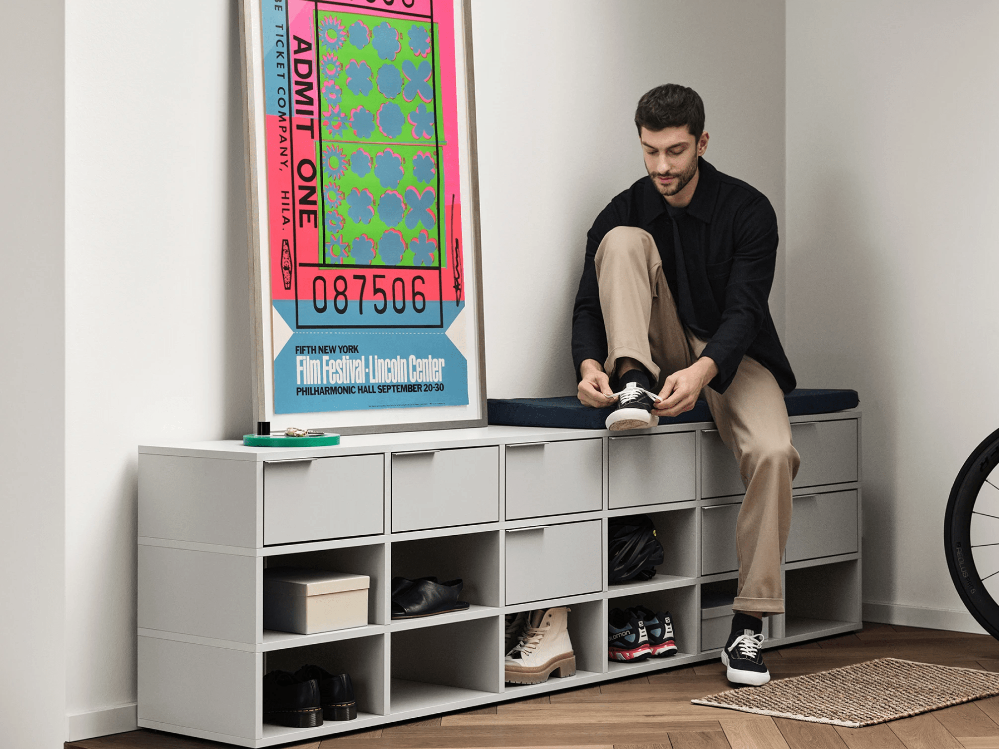 Shoe Rack in Grey with Drawers and Backpanels 1